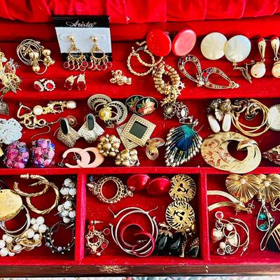 (55) Pairs of Earrings, Many Vintage