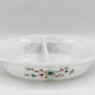 Glasbake Frost Pine divided casserole dish