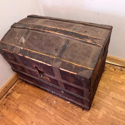 Wooden Trunk 