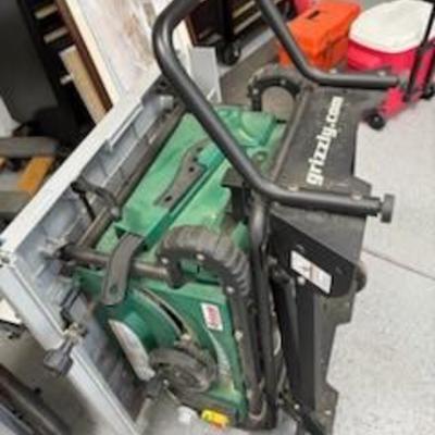 Grizzly 10” portable table saw