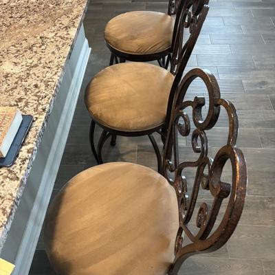 3 bar stools 