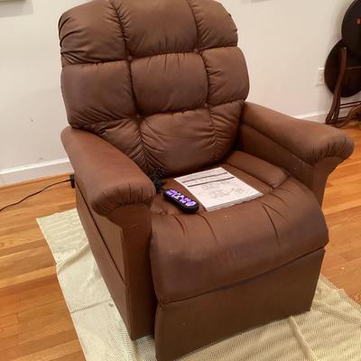 Yandel Saddle, Power Lift Chair