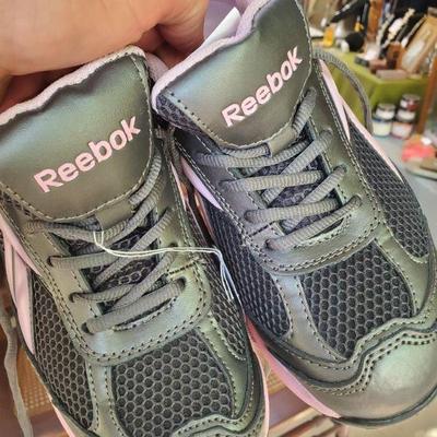 Reebok woman’s steel toed work shoes size 6.5 $25 