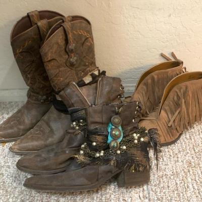 Womens Boots Size 8-10