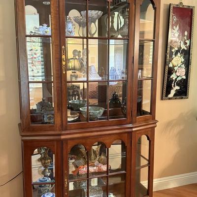 Beautiful hutch with lights 