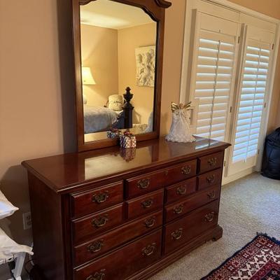 150 dresser and mirror