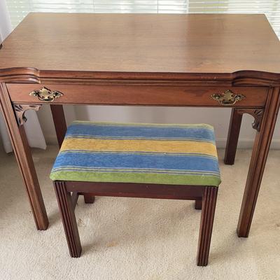 Wooden Extending Desk