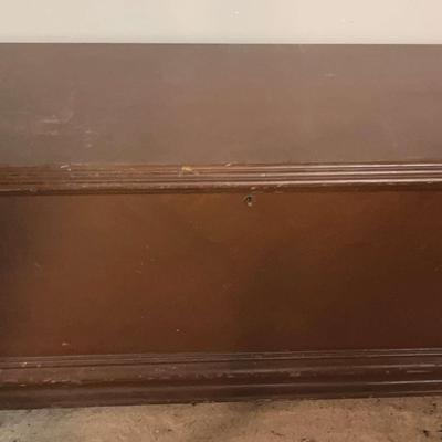 Brown Dillingham Cedar Blanket Chest