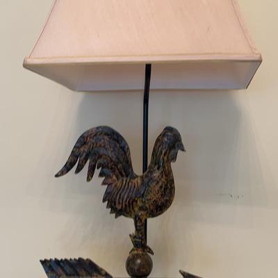 Rooster-Themed Windvane-Style Table Lamp