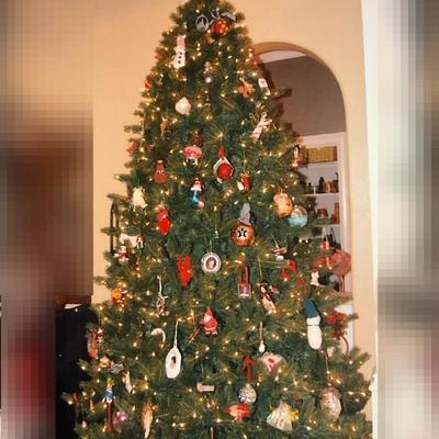 8ft Pre-Lit Christmas Tree