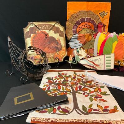 Thanksgiving Decor