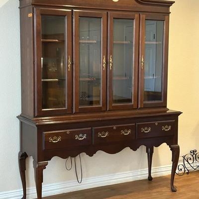 AS225BW Two PC Lit Chippendale Style China Hutch 