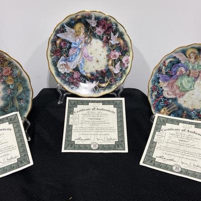 AU104MF Lena Liu’s  Holiday Plates #2