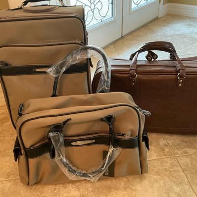 Kenneth Cole Reaction Luggage