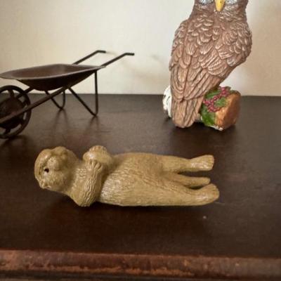 Love this miniature otter! 