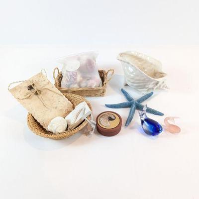 Lot #165 - Decorative Coastal Themed Items Lot