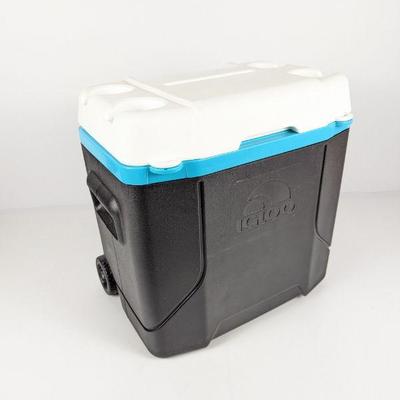 Lot #K105 - Igloo Profile 30 Quart Wheeled Cooler