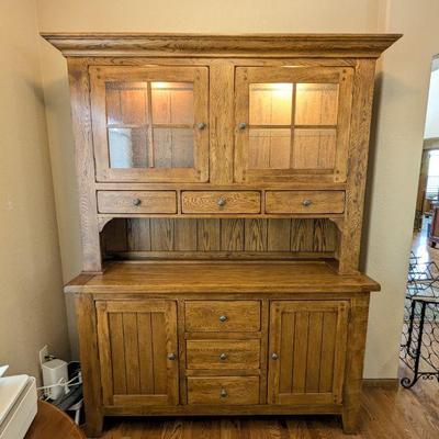 Lot #29 - Stunning Oak Hutch Cabinet
