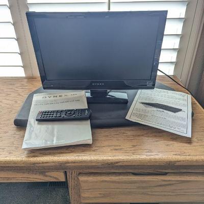 Lot #101 - Dynex 22" LCD TV with Remote, Instructions, & Turntable