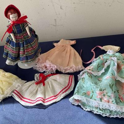 Vintage Doll With Stand & 5 Dresses
