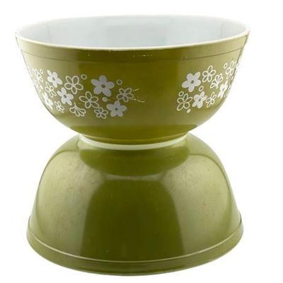 Lot 425  
Pyrex Green Spring Blossom Mixing Bowl No. 403