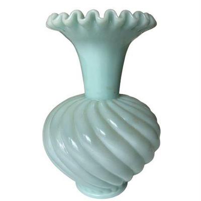 0 Bid(s)
Fenton Mint Green Swirl Vase, Vintage