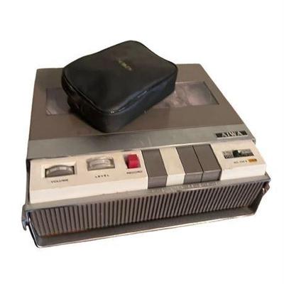 Lot 095 
1964 AIWA TP-704 Transistor Tape Recorder