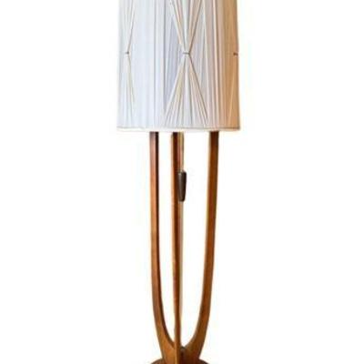 Lot 014
Mid Century Modern Sculptural Floor Lamp
