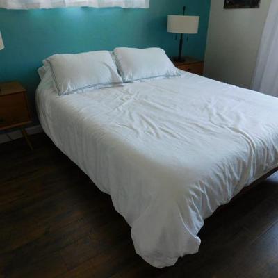 Master king bed with brand new, high end, Tempurpedic Mattress. 