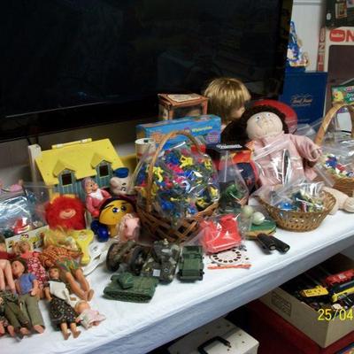 Vintage Fisher Price / Plastic Military