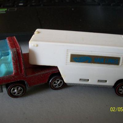 1969 Hot Wheels Redline / Moving Van