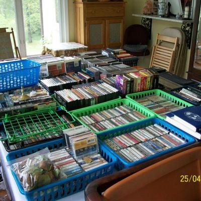 CD's / DVD's / VHS