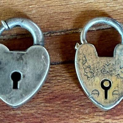 (2) Victorian Heart Pendants - Jump Ring And Lock Top - 5.92 Grams 