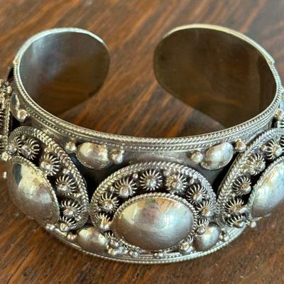 Gorgeous Vintage Sterling Silver Siam Large Cuff Bracelet 69.51 Grams