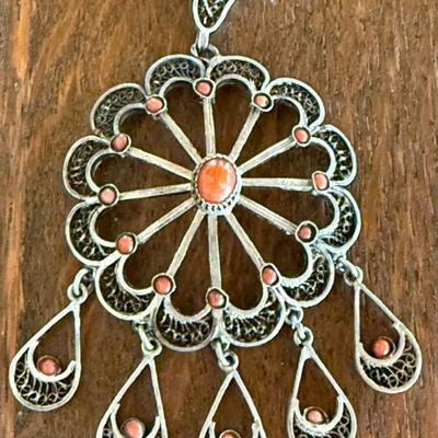 Vintage Filigree Silver Pendant With Oyster Shell And Teardrop Dangles 