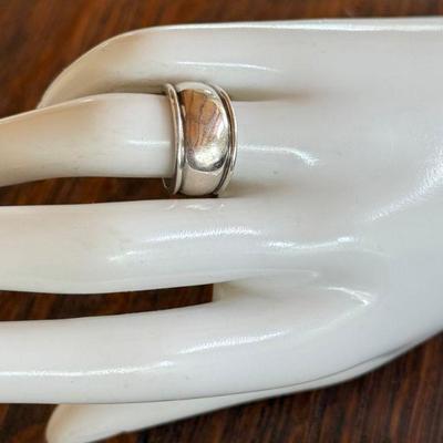 Vintage Sterling Silver Band Size 6 - Total Weight 5.7 Grams