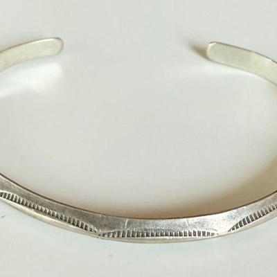 Sterling Silver Navajo Stamped Cuff Bracelet - Total Weight 9.36 Grams 