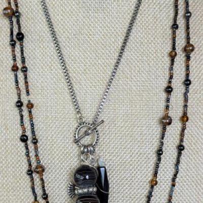 3 Vintage Necklaces - (2) Bead Strands (1) Silver Tone & Art Glass Pendant Necklace