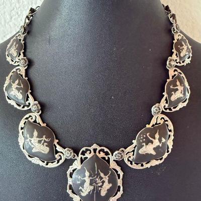 Stunning Vintage Made In Siam Lavaliere Style Black Enameled Link 16 Inch Necklace - 51.36 Grams 
