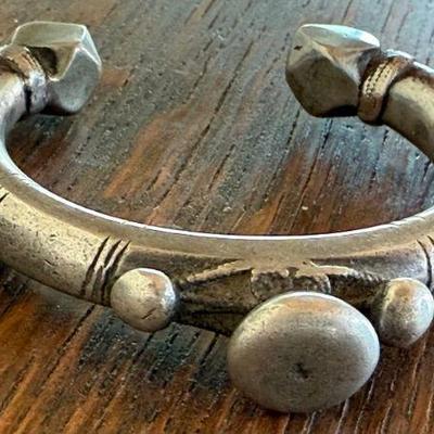 Vintage Nubian High Grade Silver Currency Bracelet - Total Weight 87.59 Grams 