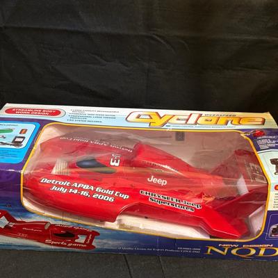 Cyclone Power Boat Remote Control Boat
