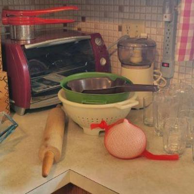 Toaster Oven and Kitchenware