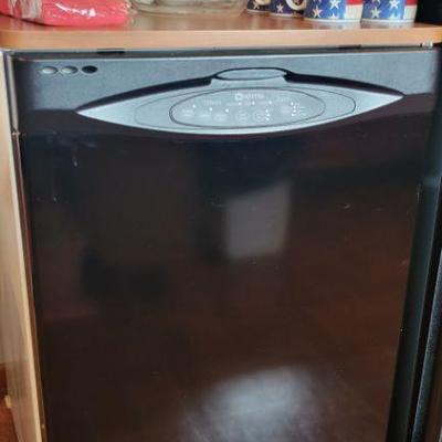 Portable Dishwasher Maytag 