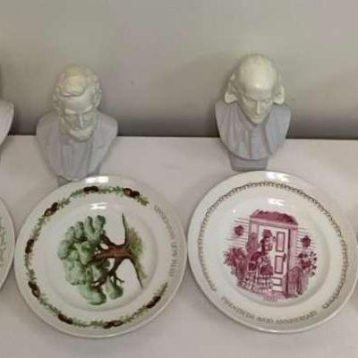 Presidential Decanters & Collector Plate Set