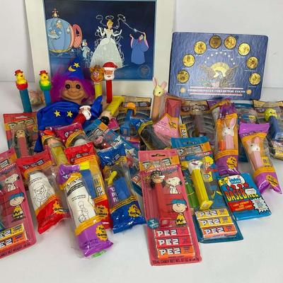 PEZ Dispensers & Candy Collectible Lot With Presidential Coins 