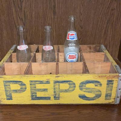 Vintage Pepsi Crate With Old Pepsi Bottles 