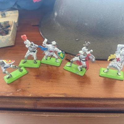 Vintage Britains Figurines