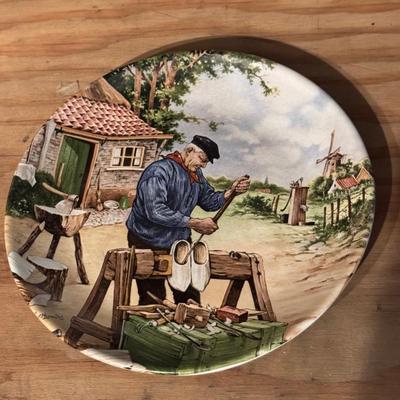 Mystery Lot Of Collectible Plates