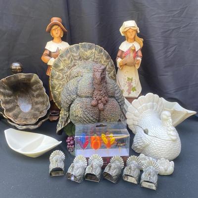 Wood Carved Pilgrims, Lenox And Mexican Cornucopias, Turkey Napkin Holders And Others 