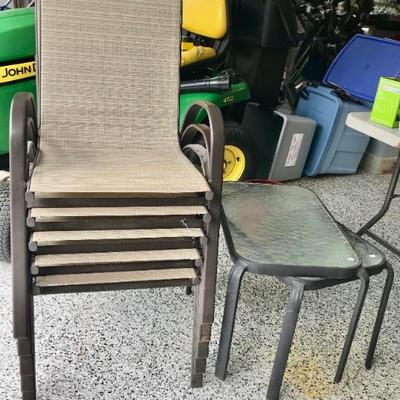 set of 4 chairs $142
table $30
24 X 16 X 17z'
2 available
